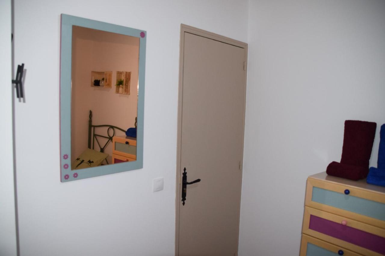 Apartamentos loli Berga Bagian luar foto