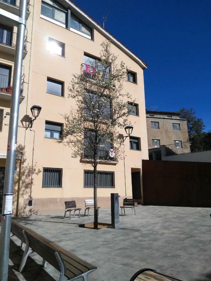 Apartamentos loli Berga Bagian luar foto