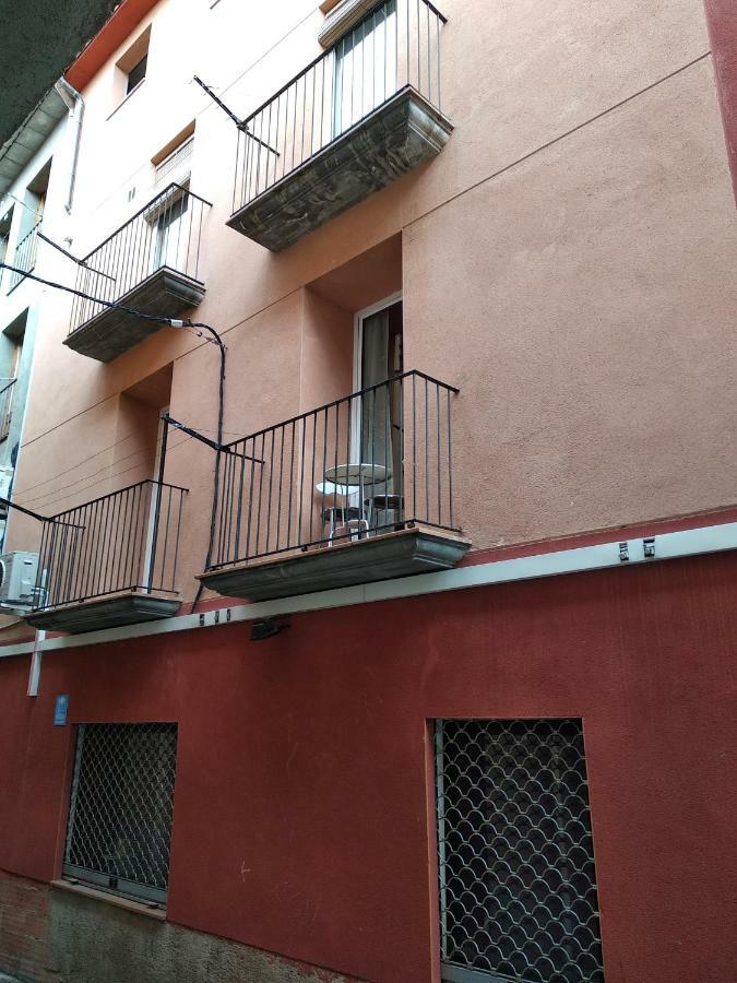 Apartamentos loli Berga Bagian luar foto